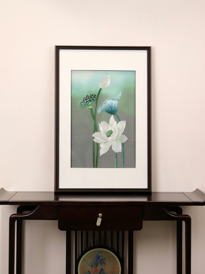 入户玄关画——手工刺绣荷花图《和和美美》