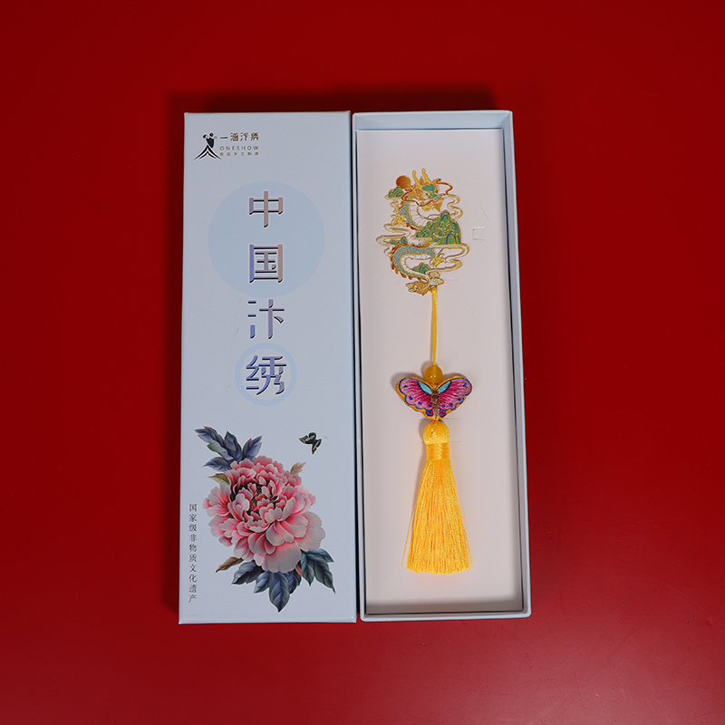 三八节送老师的礼物推荐：手工刺绣国风书签