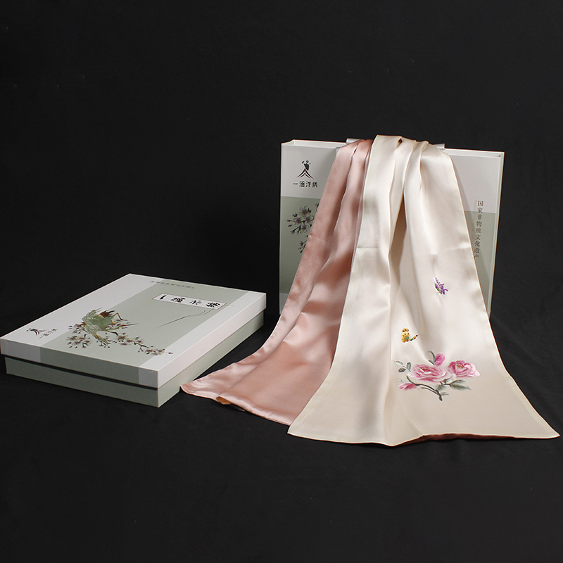 教师节礼物——手工刺绣真丝丝巾