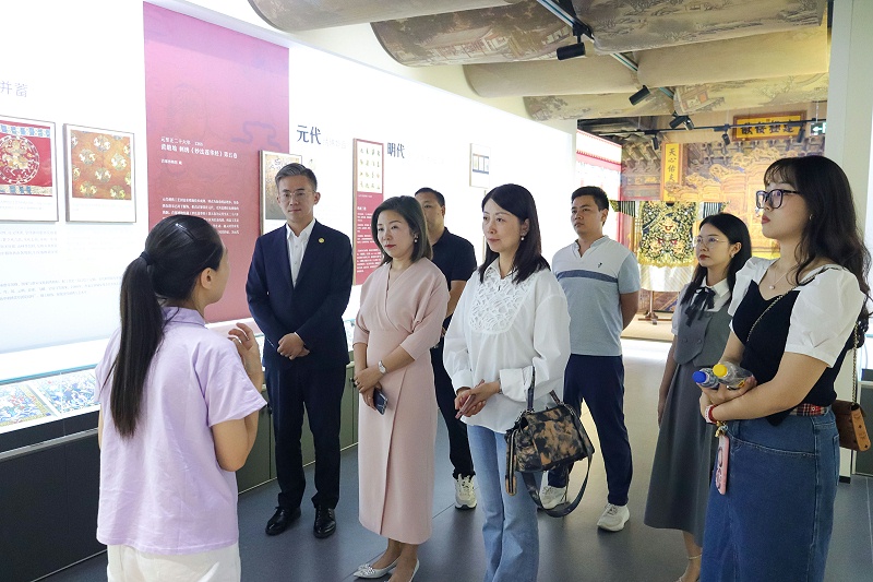 一涵汴绣