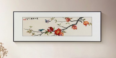 手工刺绣卧室装饰画