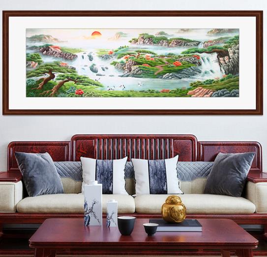 沙发背景墙壁画——手工刺绣山水画《聚宝盆》