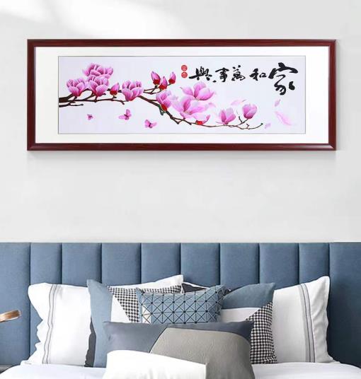 手工刺绣卧室装饰画——手工刺绣装饰画玉兰图
