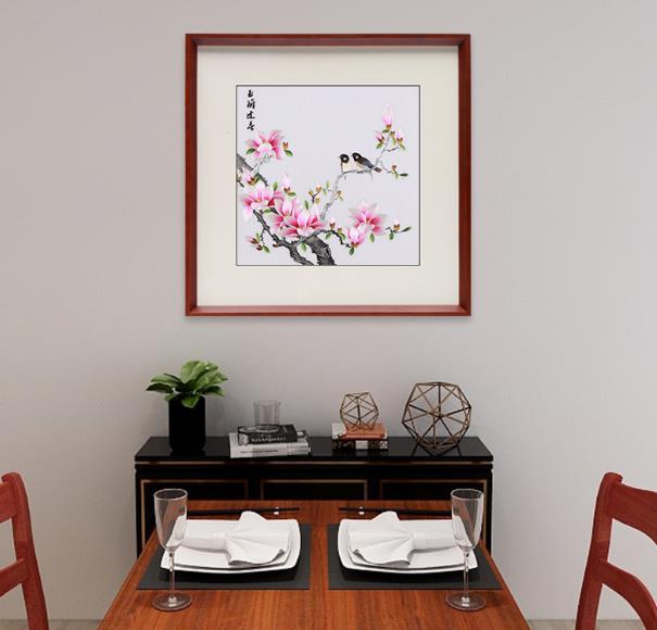 新中式餐厅挂画——手工刺绣装饰画《玉兰花鸟》
