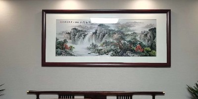 客厅挂什么画风水好？汴绣山水画带来好运势