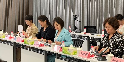 一涵汴绣董事长张留凤参加河南省女企协会“一带一路”经贸交流活动