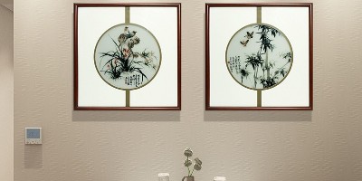 餐厅装饰画：在餐厅也能欣赏兰草之美